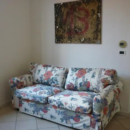 Cozy In With Terrace Bologna