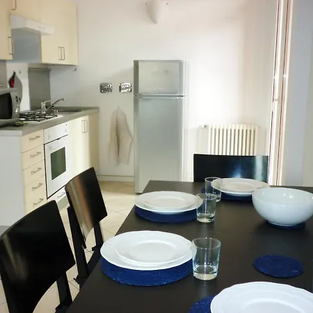 Cozy In With Terrace Apartamento Bolonha