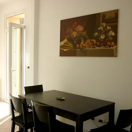 Cozy In With Terrace * Bolonha